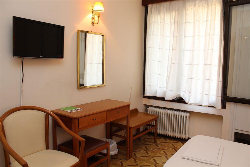 Nefeli Hotel Athen Eksteriør bilde